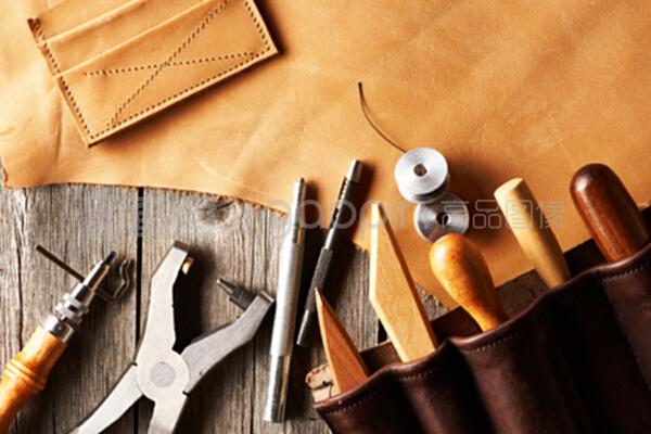 匠心傳承，利器生輝——探索專業(yè)皮革制作工具的魅力世界