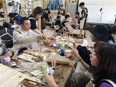 當(dāng)廣告遇見手工 在指尖的創(chuàng)作中體驗(yàn)設(shè)計(jì)的溫度